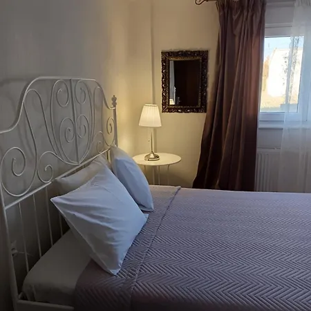 Villa Vintage Garden House