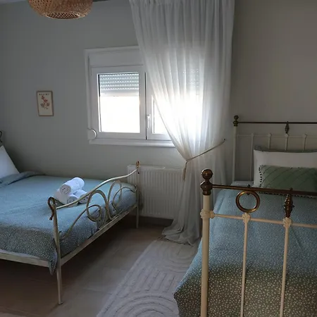 Vintage Garden House Villa