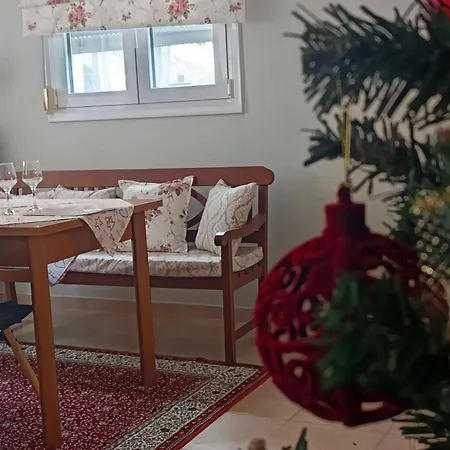 Villa Vintage Garden House
